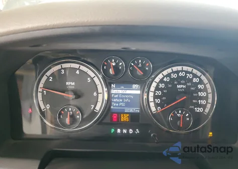 2010 Dodge Ram 1500 z USA, uszkodzony, nr VIN 1D7RV1GT3AS116545